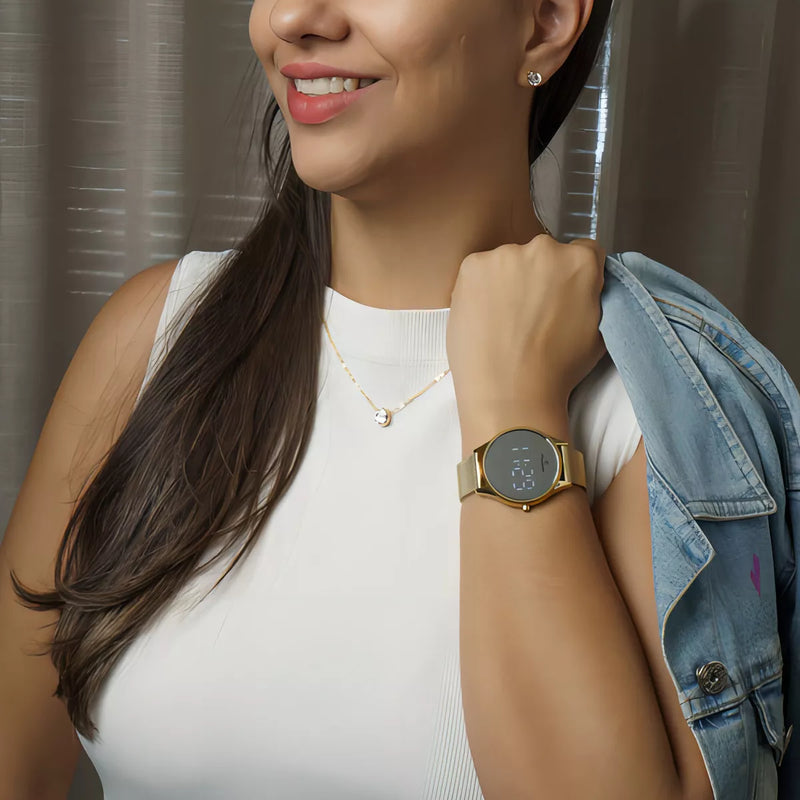 Relógio Feminino Champion Digital Dourado Pulseira Mesh Cor da correia Dourado 3 Cor do fundo Preto